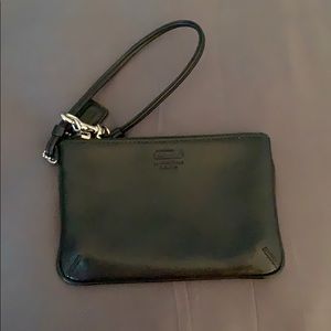 Coast Wristlet black leather